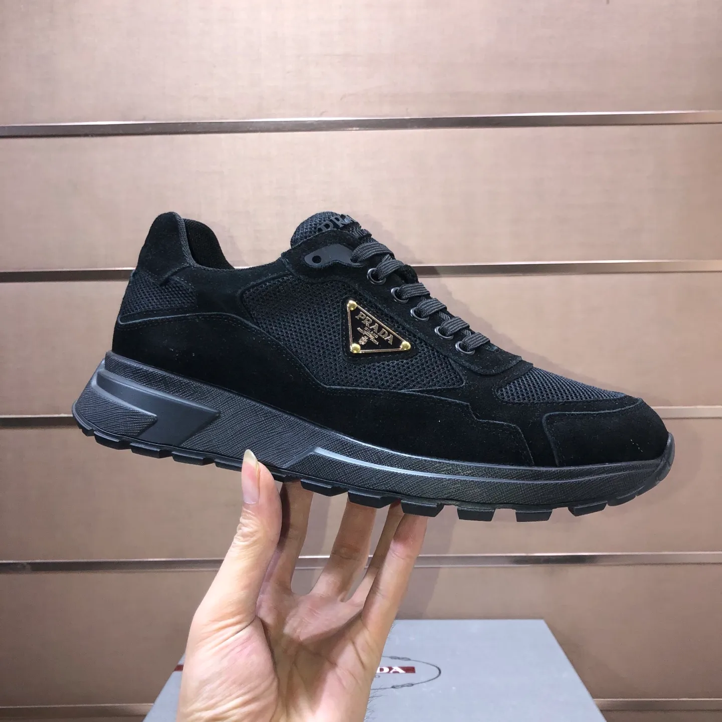 Men's shoes 💰580💰 [PRADA] Top-quality original items, new seasonal styles, high-quality original items, top-level imported calfskin and original imported glue, imported cowhide lining with original cowhide feet, original outsole! Quality guaranteed! Code 38-45 (45 customized)